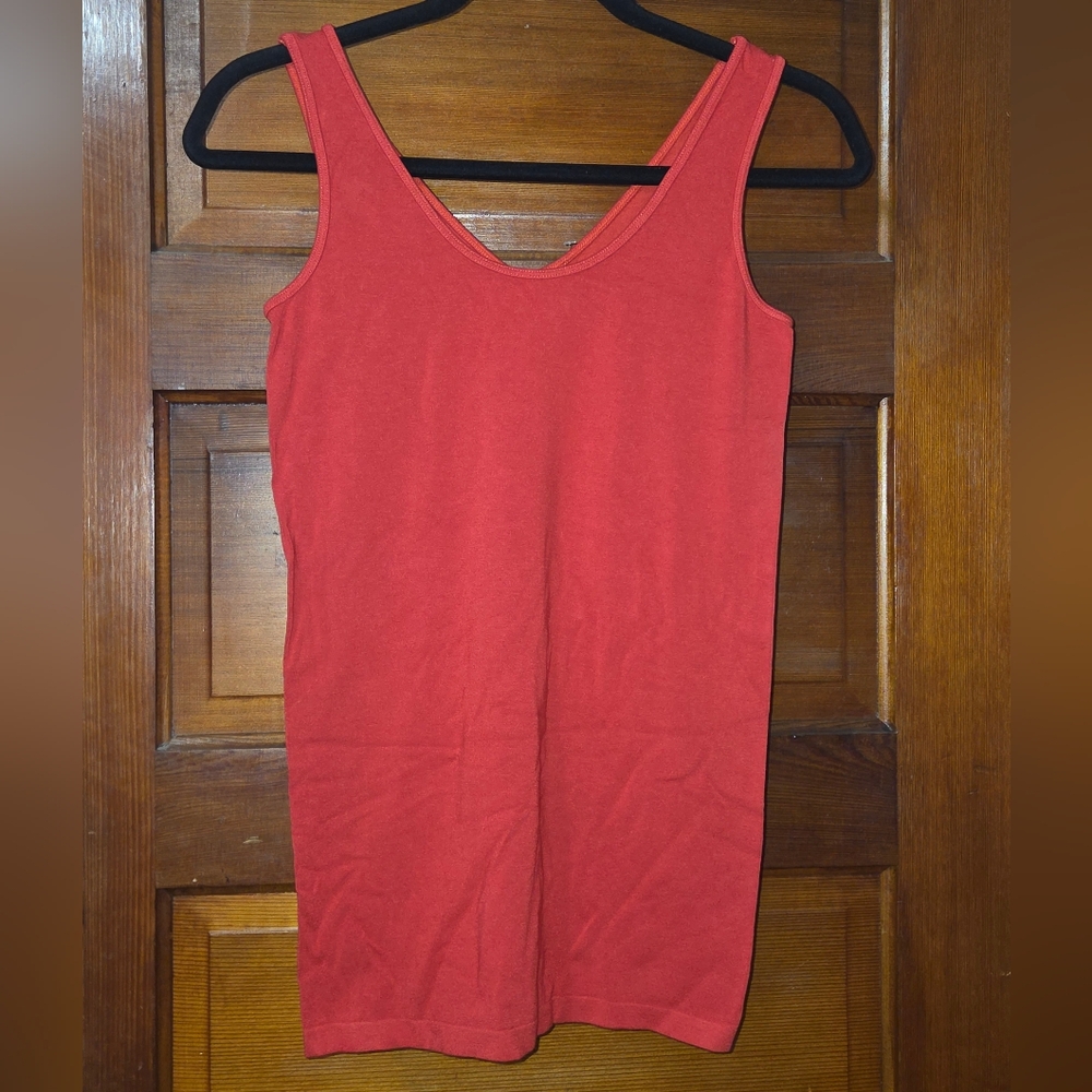 NWT M. Rena OS Red Sleevless Knit Top